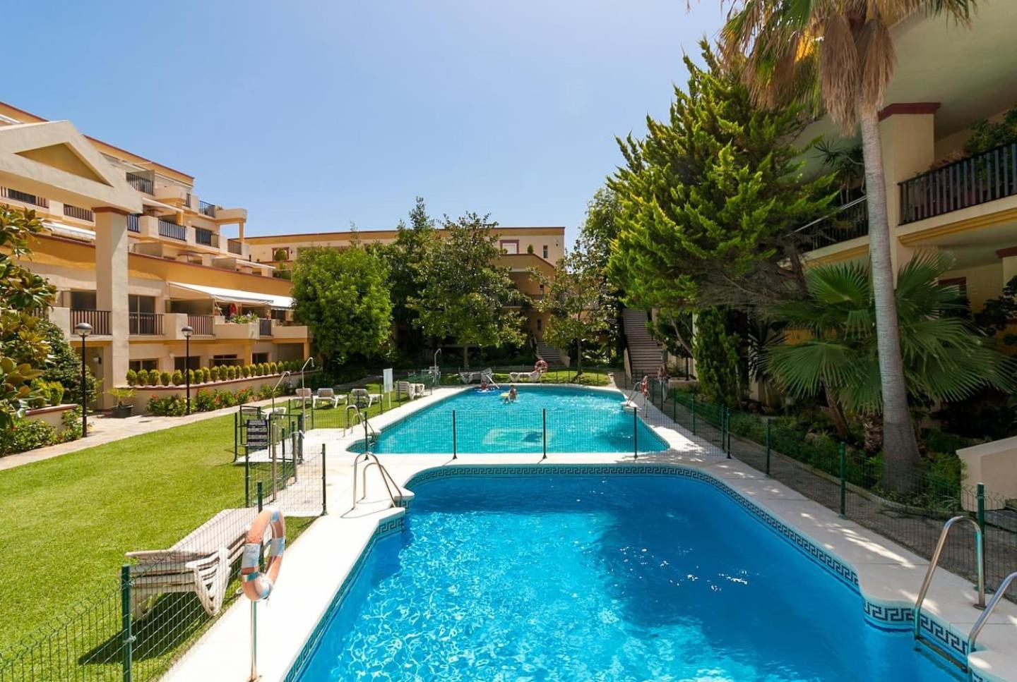 Oleholidays 526 Romana Playa Vistas Al Mar Marbella Exterior photo